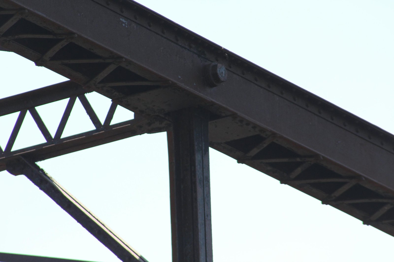 Upper connection, north span (span #4)